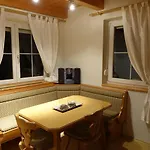 شقة Haus Alpengluehn