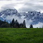 Haus Alpengluehn