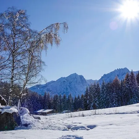 Haus Alpengluehn Апартаменты *