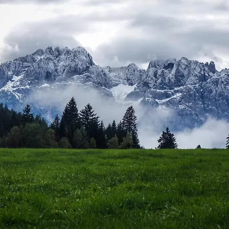 Haus Alpengluehn